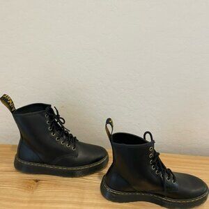 Dr. Martens Zavala Black Leather Combat Boots 8-Eye Men's Size 7 Womens' 8 EEUC
